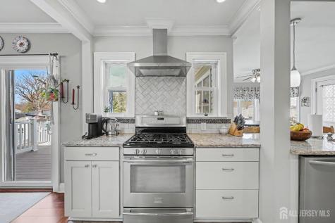 70 Oxford Road Colonia NJ 07067