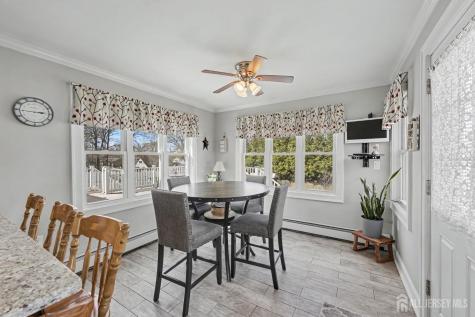 70 Oxford Road Colonia NJ 07067