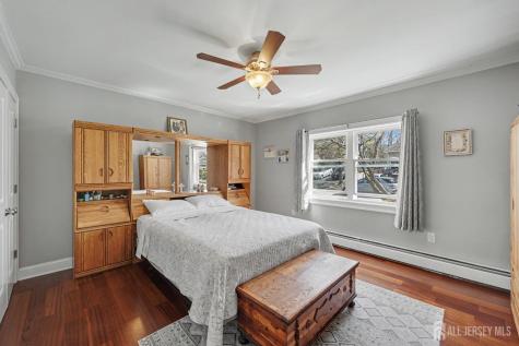 70 Oxford Road Colonia NJ 07067
