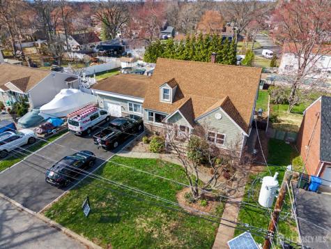 70 Oxford Road Colonia NJ 07067