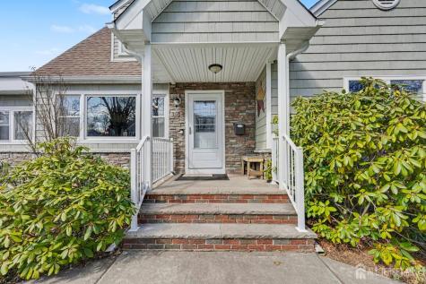 70 Oxford Road Colonia NJ 07067