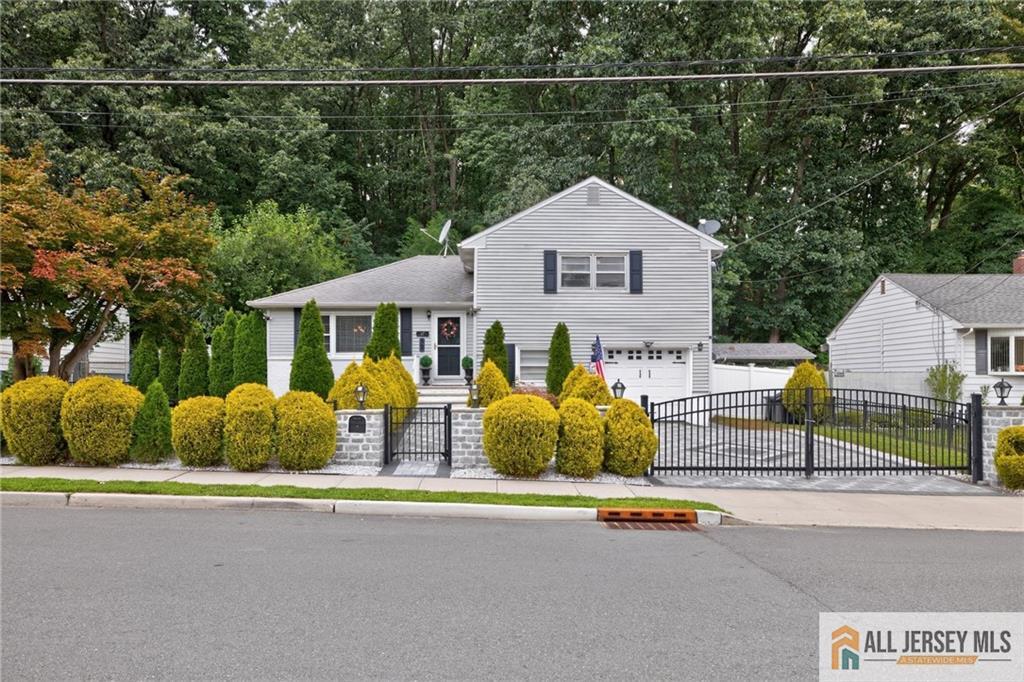 47 Leonardine Avenue South River NJ 08882