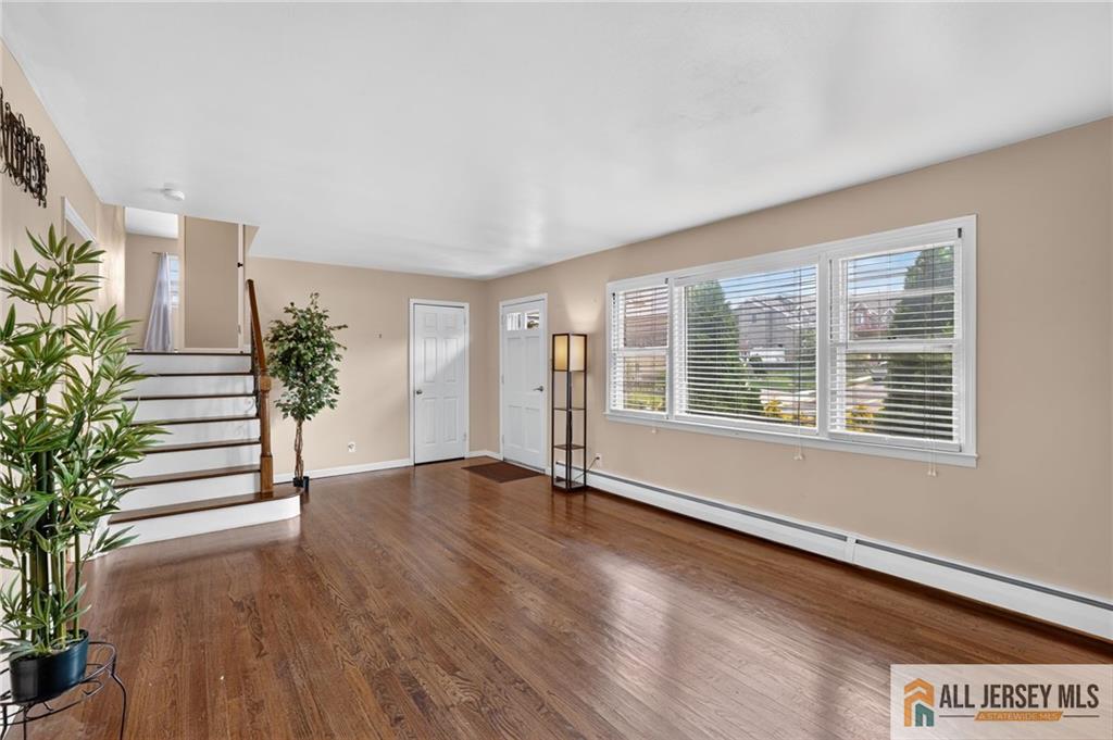 47 Leonardine Avenue South River NJ 08882