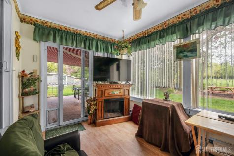 65 Griggs Drive South Brunswick NJ 08810