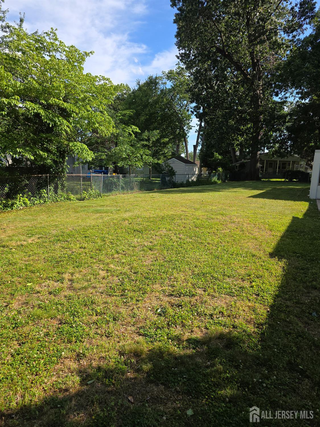 7 White Beech Court Ewing NJ 08618
