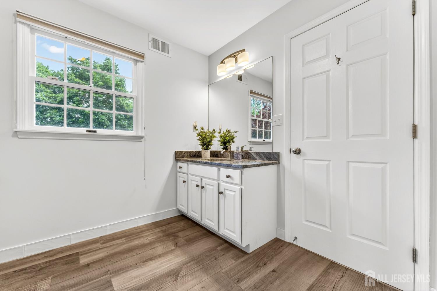 836 Atkinson Circle Hillsborough NJ 08844
