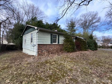 1894 4th Street Dunellen NJ 08812