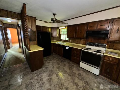 1894 4th Street Dunellen NJ 08812