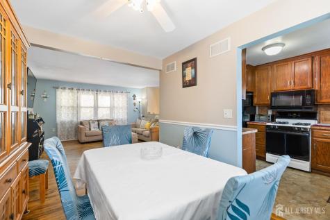 28 Muth Street Sayreville NJ 08879