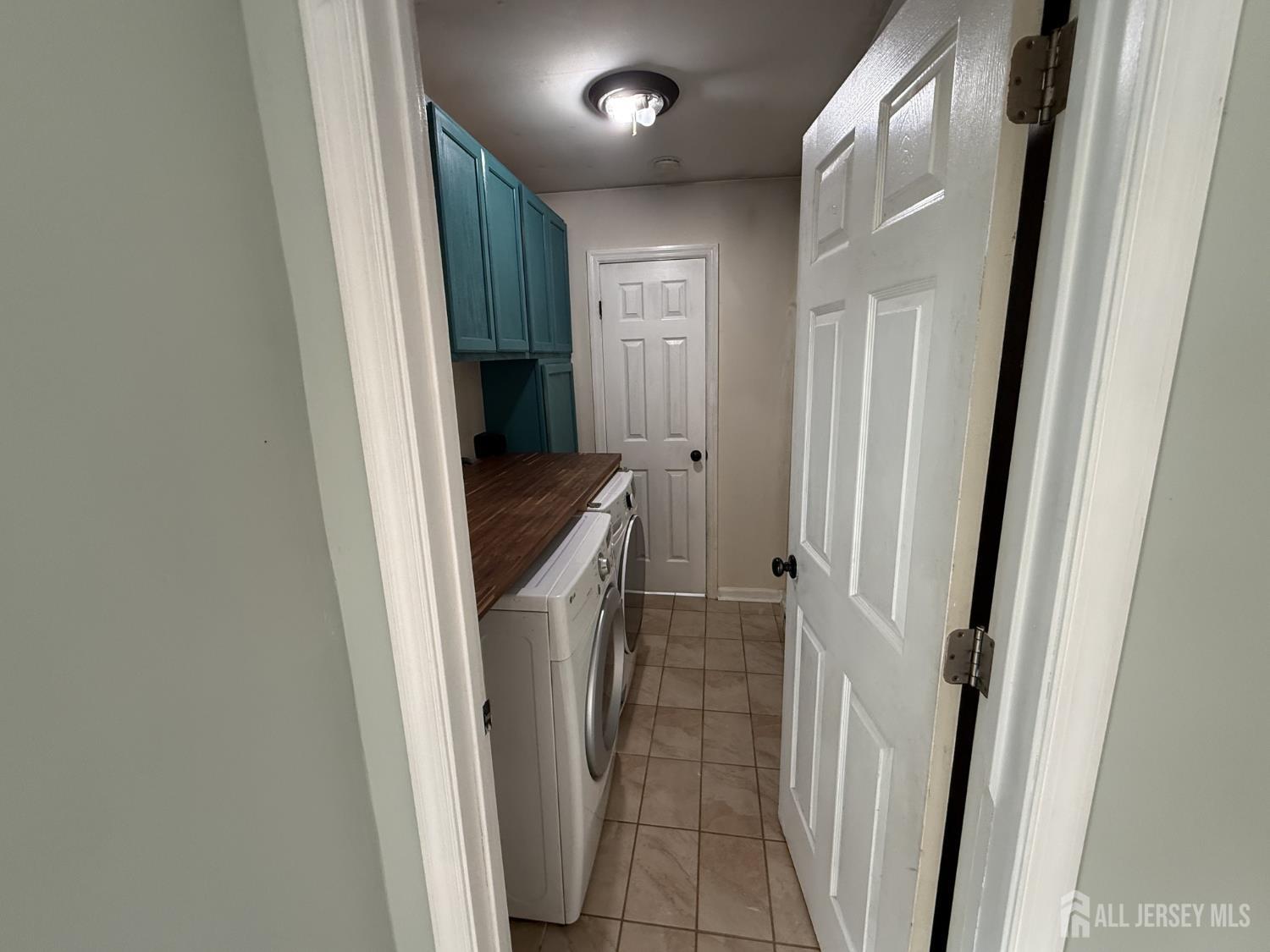 40 8th Street Middletown NJ 07718