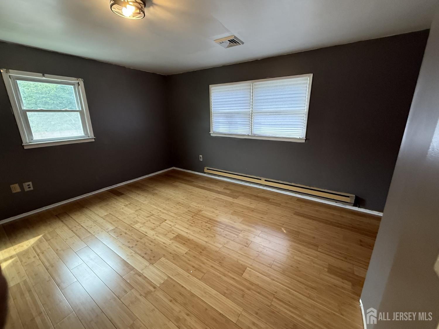 40 8th Street Middletown NJ 07718