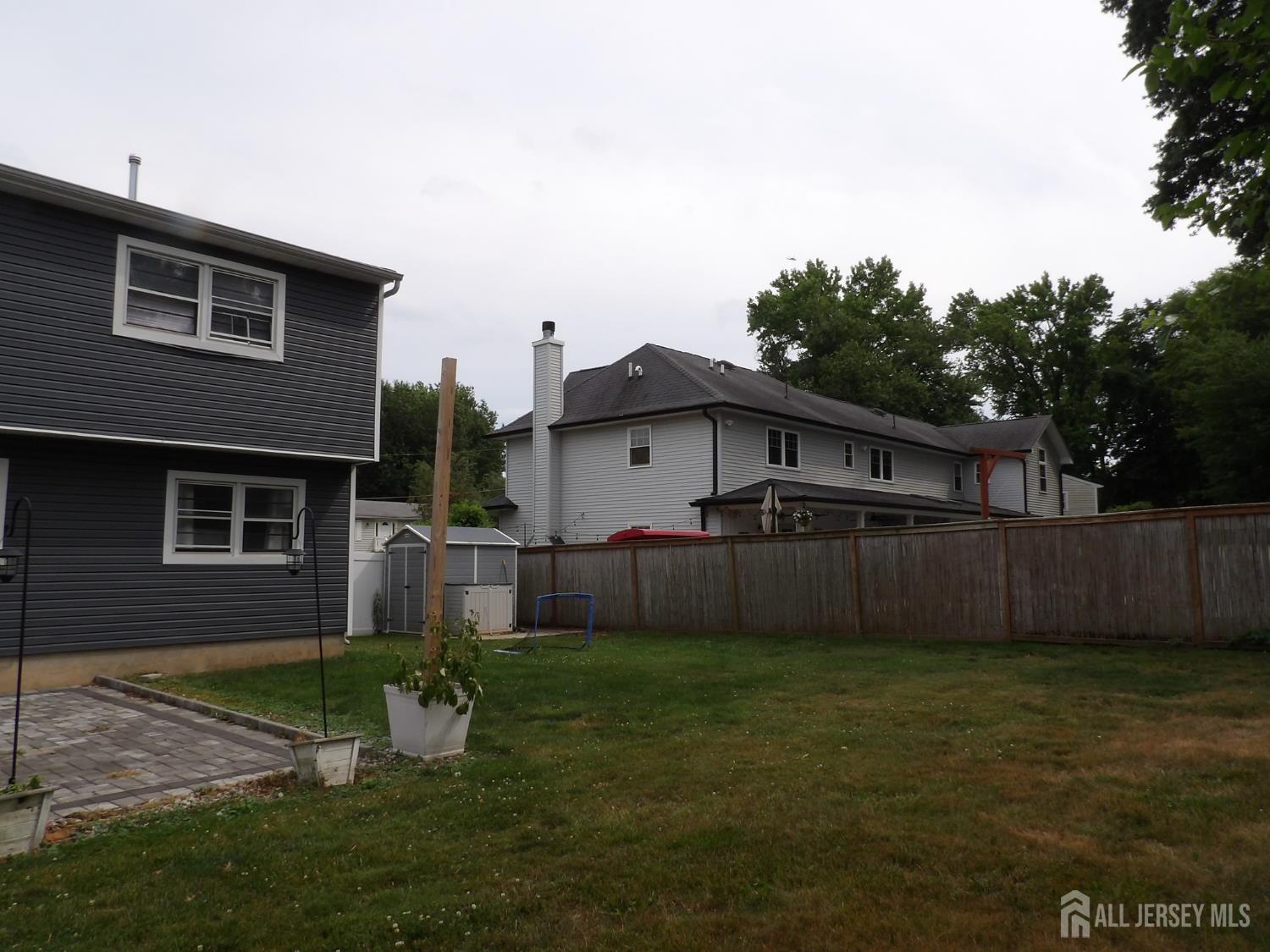 40 8th Street Middletown NJ 07718