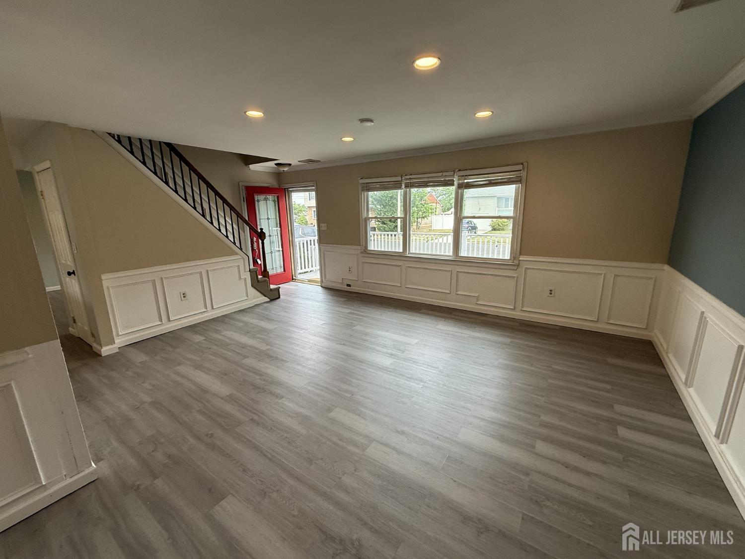 40 8th Street Middletown NJ 07718