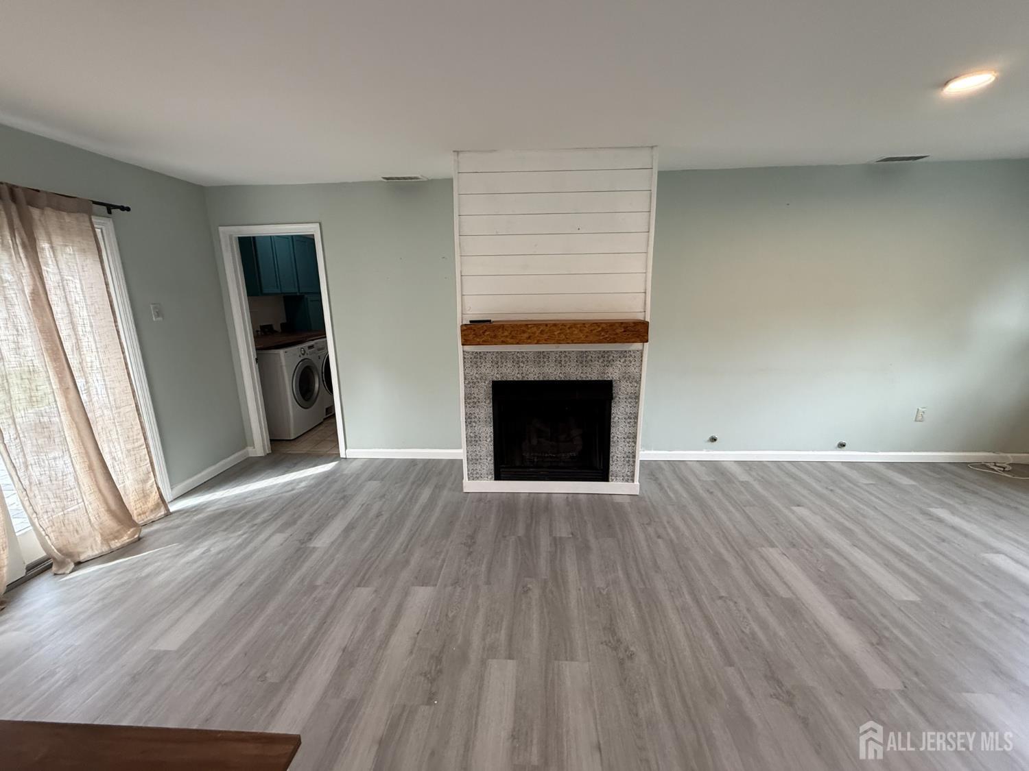 40 8th Street Middletown NJ 07718
