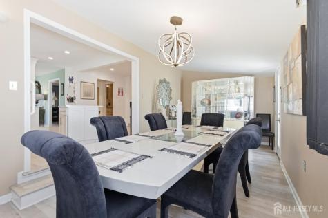 31 Pinetree Drive Sayreville NJ 08859