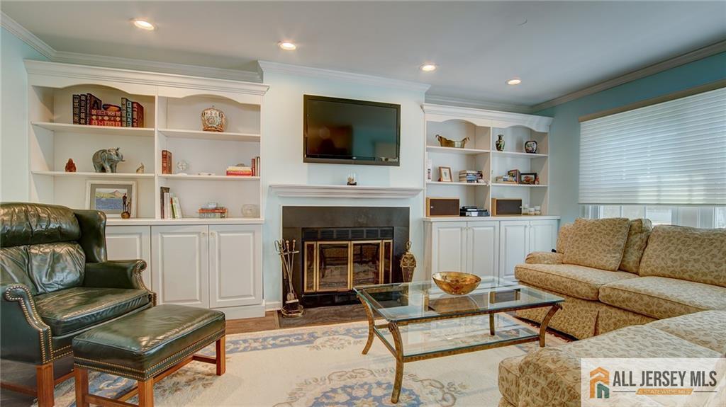 23 Bedfordshire Drive Monroe NJ 08831