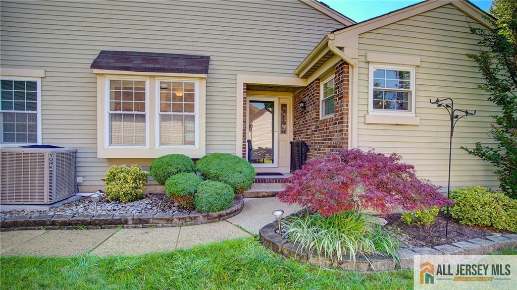 23 Bedfordshire Drive Monroe NJ 08831