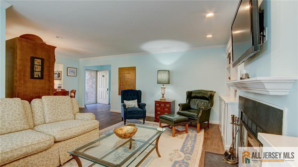 23 Bedfordshire Drive Monroe NJ 08831