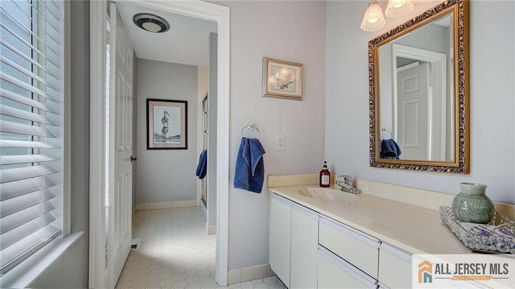 23 Bedfordshire Drive Monroe NJ 08831