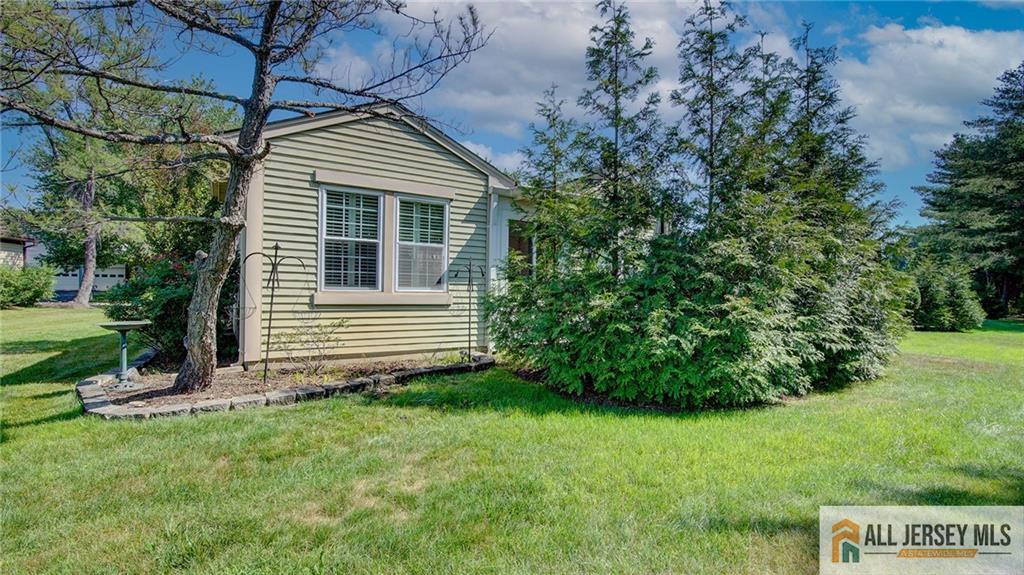23 Bedfordshire Drive Monroe NJ 08831