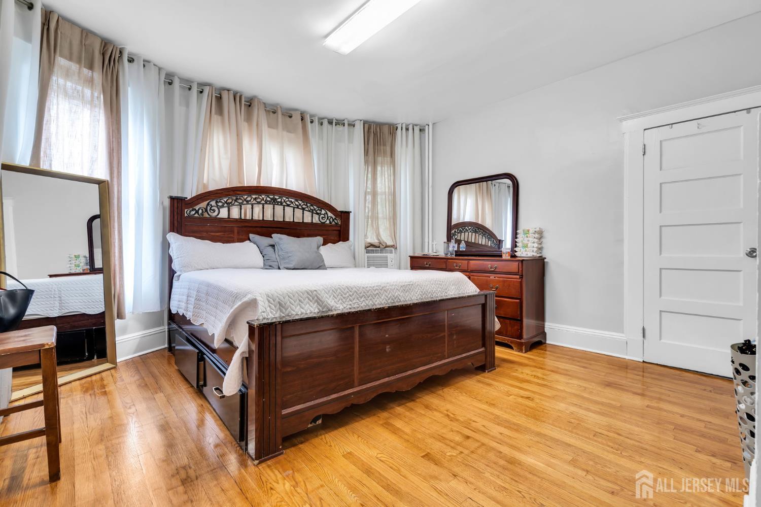 1025-1027 Madison Avenue Paterson NJ 07501