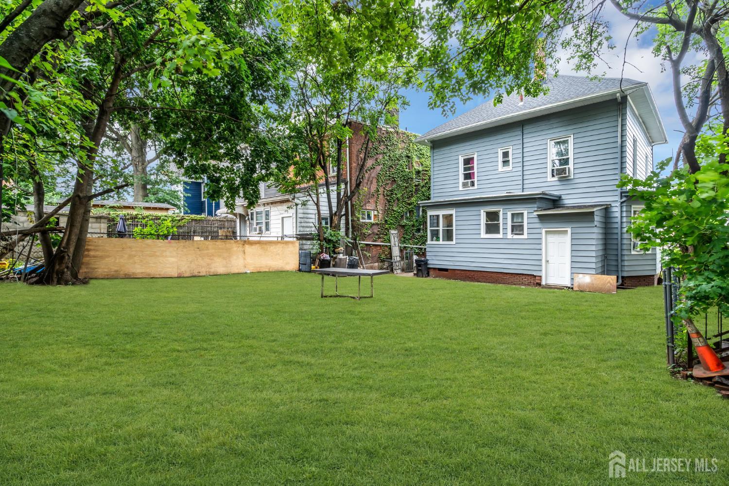 1025-1027 Madison Avenue Paterson NJ 07501