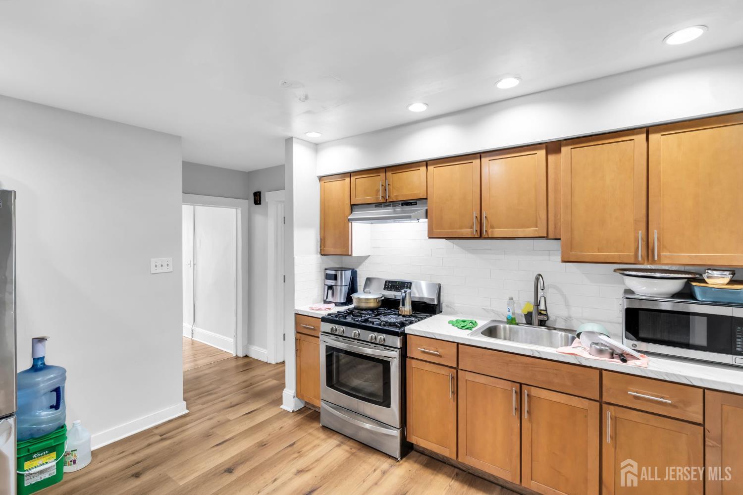 1025-1027 Madison Avenue Paterson NJ 07501