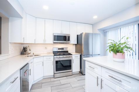 9 Wood Acres Drive North Brunswick NJ 08902