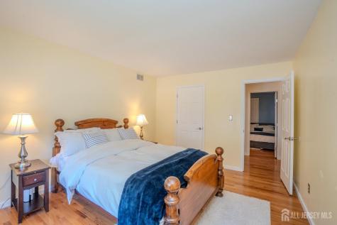 46 Lynn Court North Brunswick NJ 08902