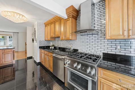 1351 Suwanee Drive North Brunswick NJ 08902