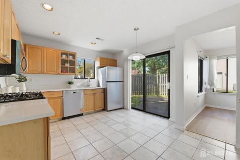 17 Park Gate Drive Edison NJ 08820