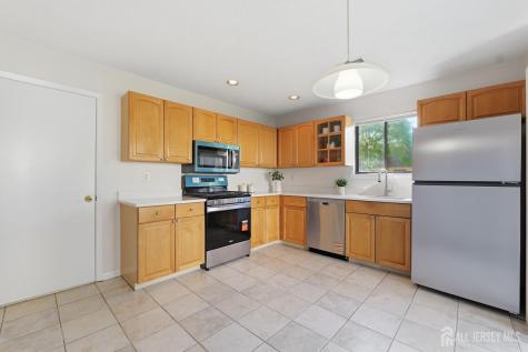 17 Park Gate Drive Edison NJ 08820