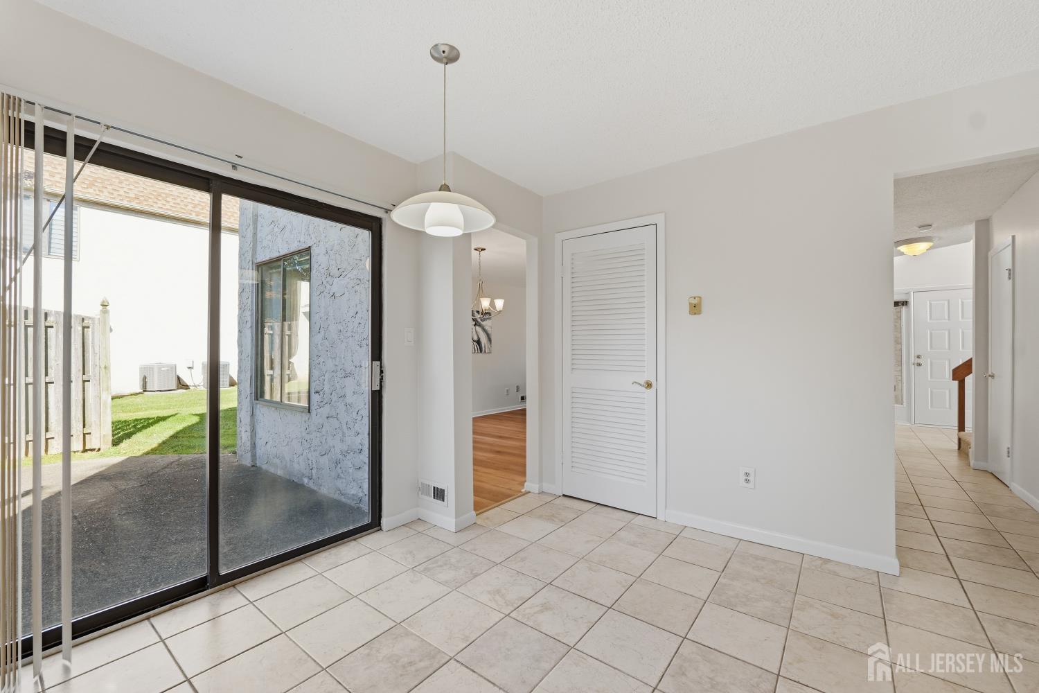 17 Park Gate Drive Edison NJ 08820