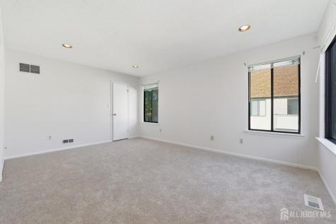 17 Park Gate Drive Edison NJ 08820