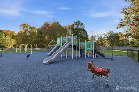 17 Park Gate Drive Edison NJ 08820