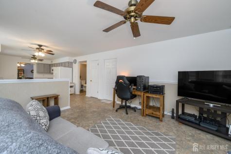 5 Clinton Court Barnegat NJ 08005