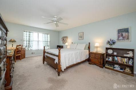 5 Clinton Court Barnegat NJ 08005