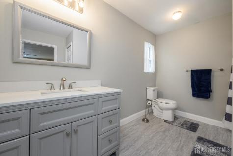 5 Clinton Court Barnegat NJ 08005
