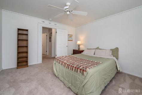 5 Clinton Court Barnegat NJ 08005