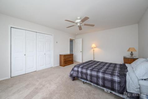 5 Clinton Court Barnegat NJ 08005