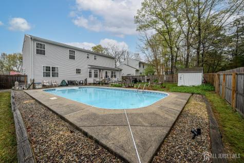 5 Clinton Court Barnegat NJ 08005