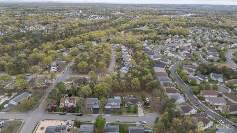 5 Clinton Court Barnegat NJ 08005