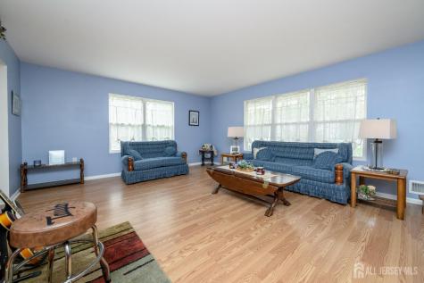 5 Clinton Court Barnegat NJ 08005