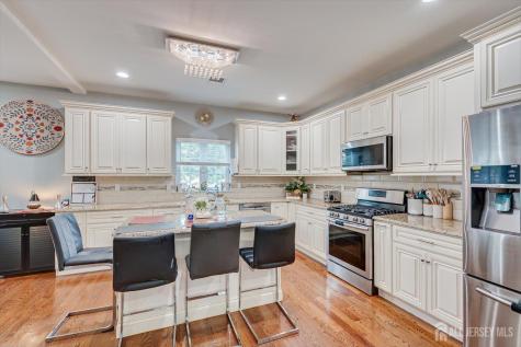 37 Wildwood Avenue Fords NJ 08863