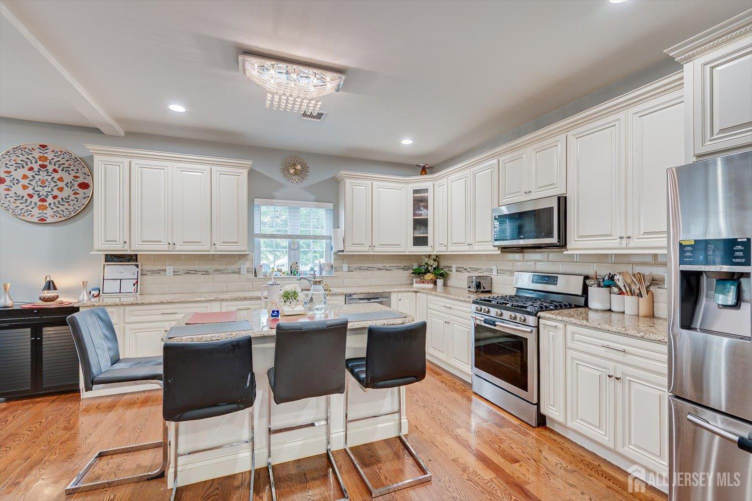 37 Wildwood Avenue Fords NJ 08863