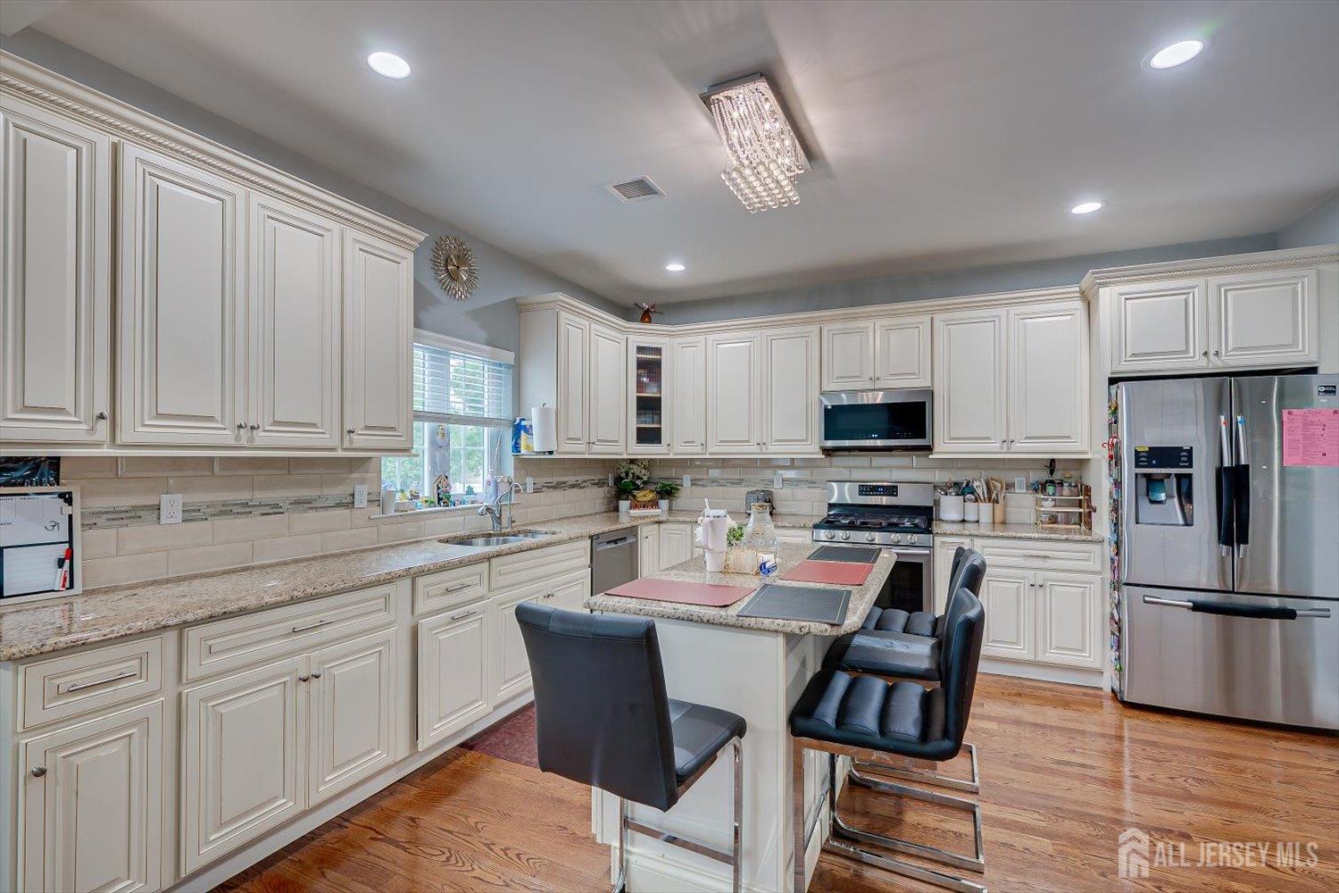 37 Wildwood Avenue Fords NJ 08863