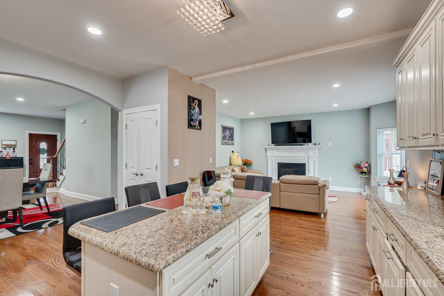 37 Wildwood Avenue Fords NJ 08863