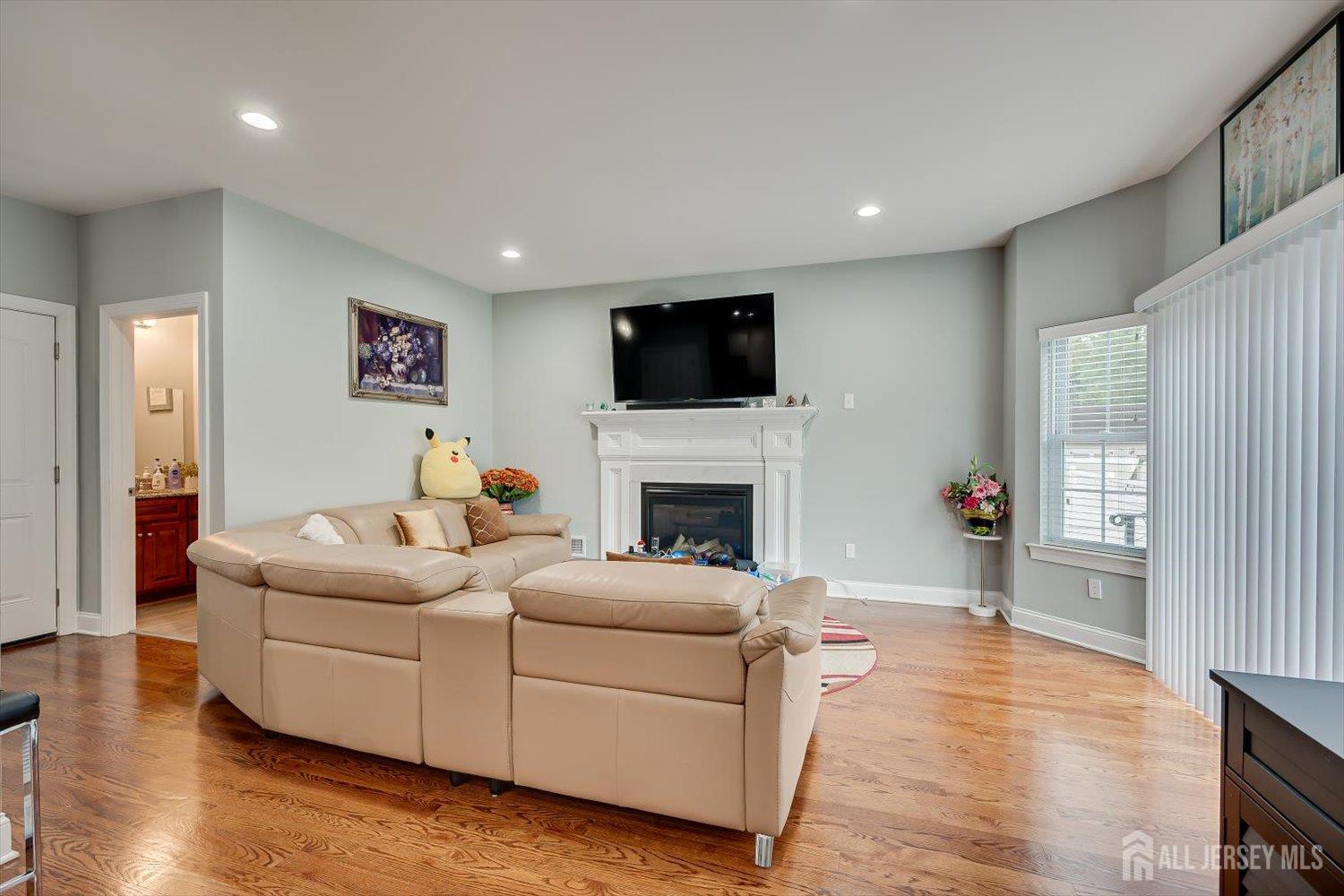 37 Wildwood Avenue Fords NJ 08863