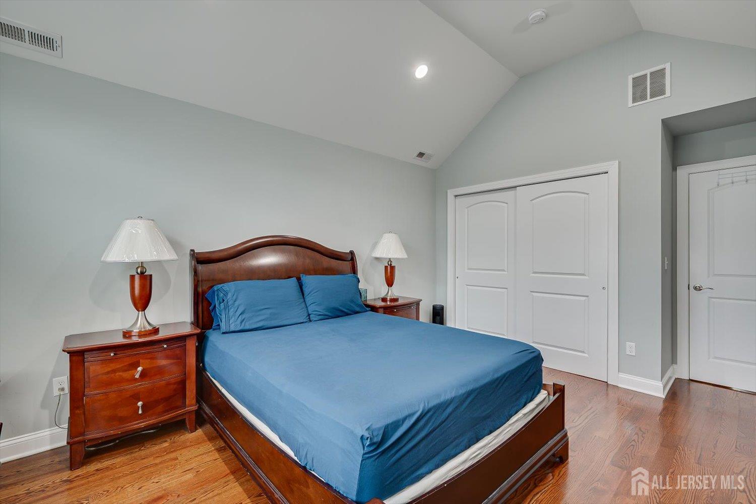 37 Wildwood Avenue Fords NJ 08863