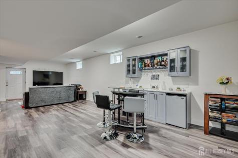 37 Wildwood Avenue Fords NJ 08863